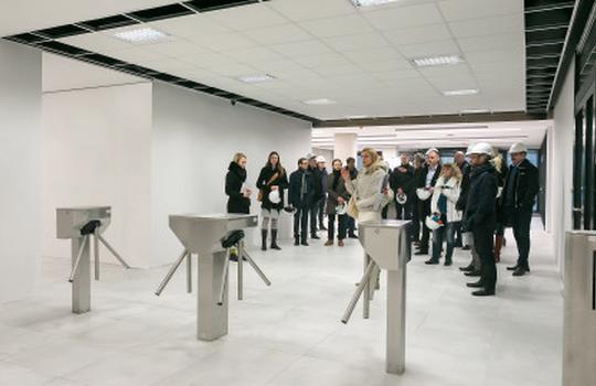 Agenci biurowi zwiedzają C200 Office w Gdańsku