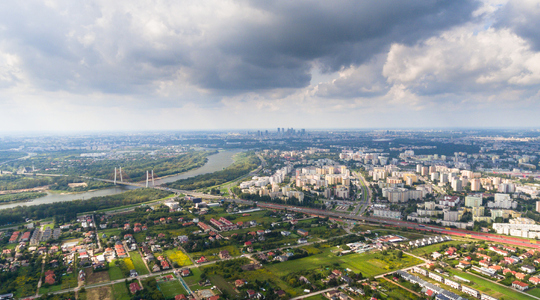 GRUNTowne spojrzenie na rynek nieruchomości | Raport JLL o gruntach inwestycyjnych w Polsce, 2025